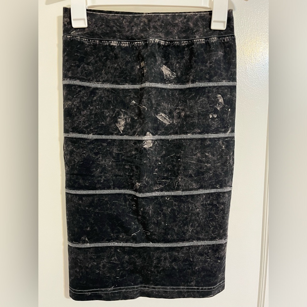Hard Tail Black Striped Pencil Skirt new without tag